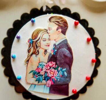 Cute Couple Cake